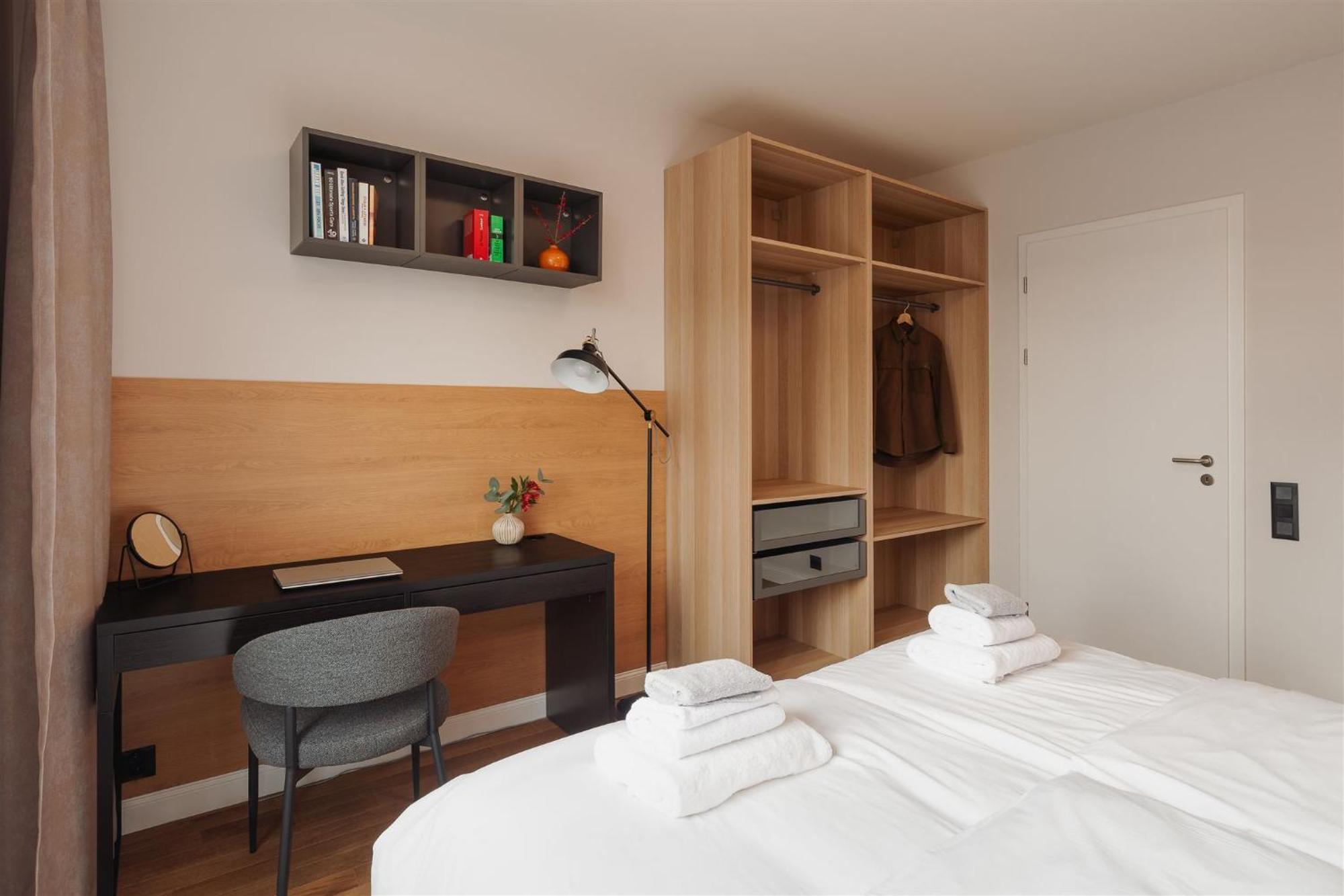 Luxury Sunny Home - Garage Parking, Metro, Balcony, Ps5 With Games Prague Extérieur photo